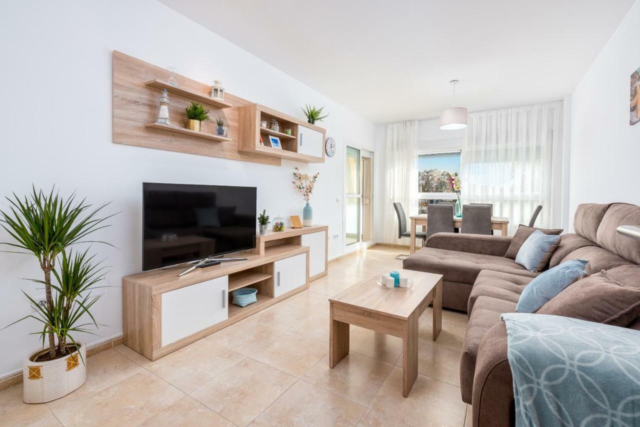 Wintowinrentals Best Location, Beach, Pool & Parking Рінкон-де-ла-Вікторія Екстер'єр фото