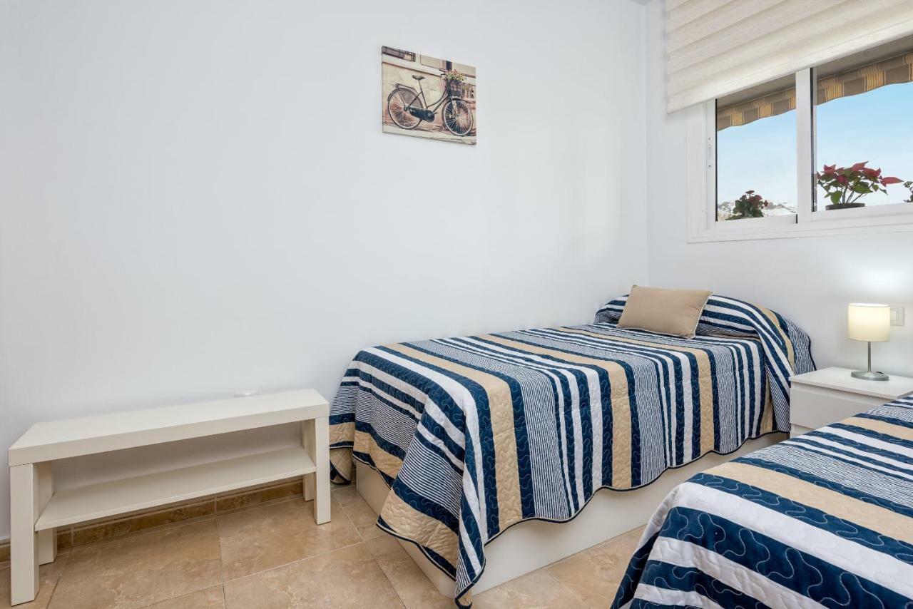 Wintowinrentals Best Location, Beach, Pool & Parking Рінкон-де-ла-Вікторія Екстер'єр фото
