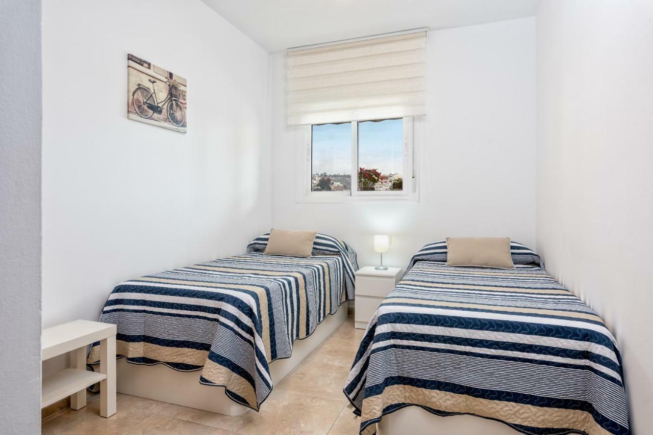 Wintowinrentals Best Location, Beach, Pool & Parking Рінкон-де-ла-Вікторія Екстер'єр фото
