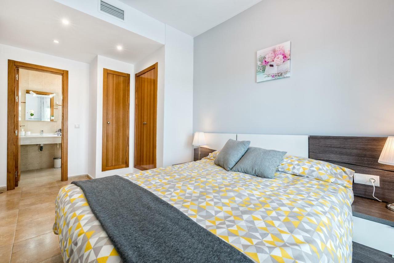 Wintowinrentals Best Location, Beach, Pool & Parking Рінкон-де-ла-Вікторія Екстер'єр фото